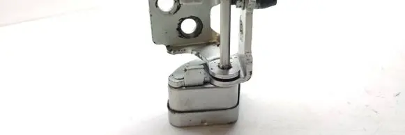 Citroen C5 Front door upper hinge 