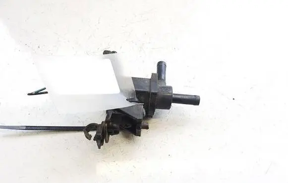 Toyota Corolla E120 E130 Turbo solenoid valve 9008091231