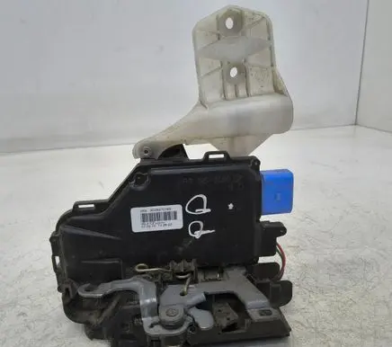 Volkswagen Caddy Front door lock PA6630FV
