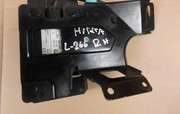 Hyundai Kona I Blind spot module 95821J9000