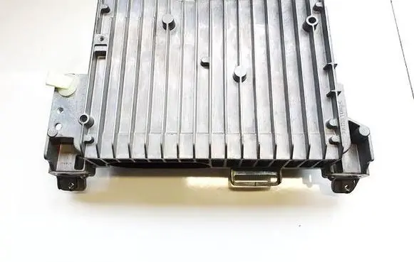 Tesla Model Y Other control units/modules 0516762 1497319-00-e