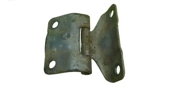 Mitsubishi L200 Shock absorber/damper mounting bracket LEWY BURTY