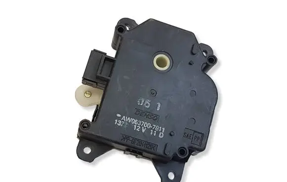 Toyota Camry Air flap motor/actuator 0637007811