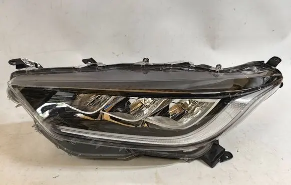 Toyota Yaris XP210 Headlight/headlamp