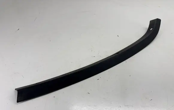 Jeep Grand Cherokee Rear arch trim 1MZ76RXFAC 1MZ76RXFAA 1MZ76