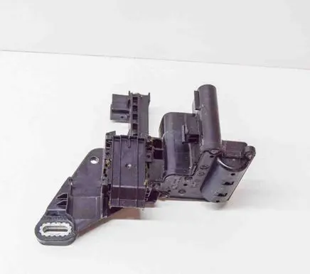 BMW 4 F36 Gran coupe Current control relay 9296152