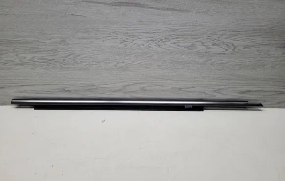 Audi A4 S4 B8 8K Front door glass trim molding 8K0853284J