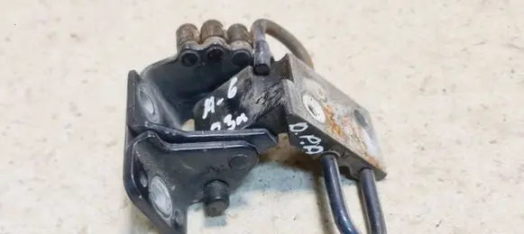 Audi A6 S6 C5 4B Front door lower hinge 4B0831412B