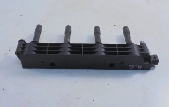 Opel Astra G High voltage ignition coil U6002