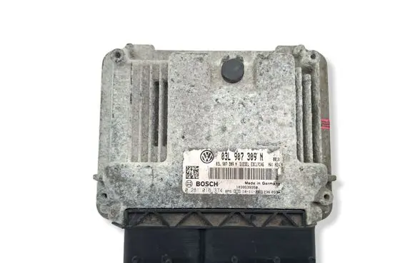 Volkswagen PASSAT B7 Engine control unit/module 03L907309N 0281016374