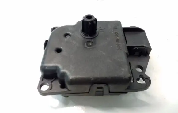 Chrysler Town & Country V Air flap motor/actuator M8679001