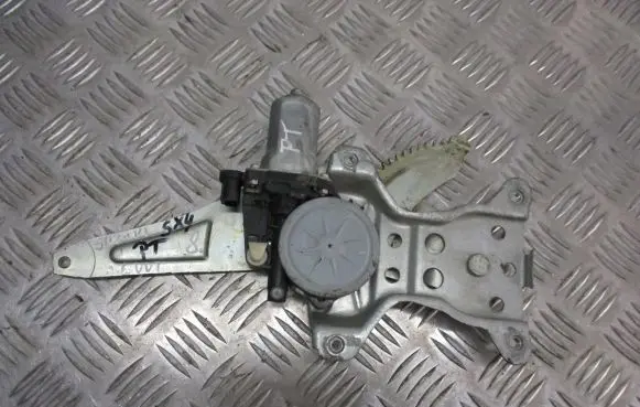 Suzuki SX4 Rear door window regulator with motor