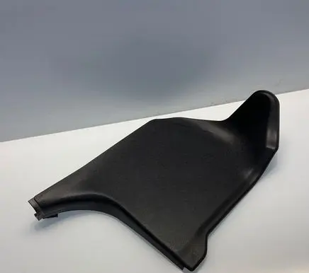 Mercedes-Benz E W211 Foot area side trim A2116800606 2116800606