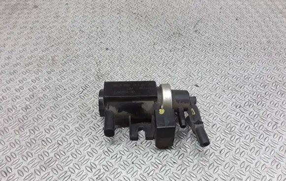 Mercedes-Benz A W169 Turbo solenoid valve A0051535528