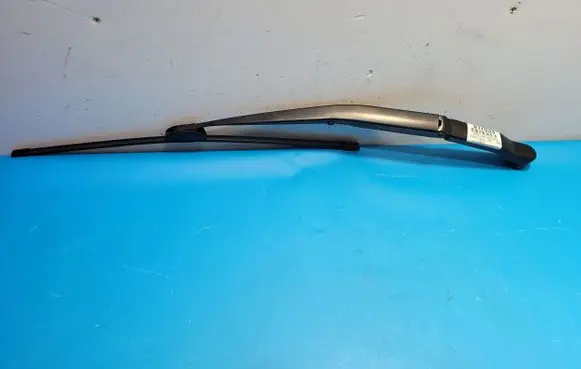 Subaru Legacy Rear wiper blade 