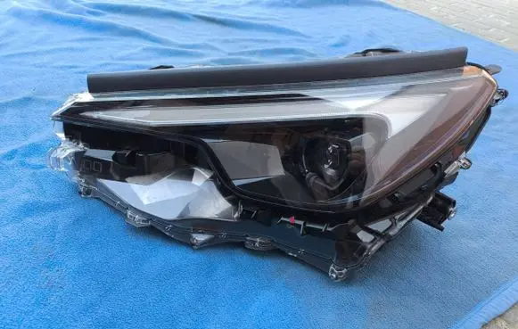 Lexus LBX Headlight/headlamp