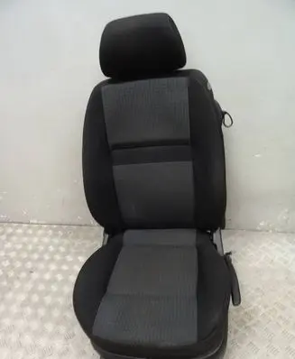 Volkswagen Golf IV Front driver seat 