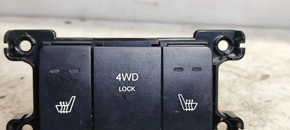 Hyundai Santa Fe Seat heating switch 70511 70512A 70512E