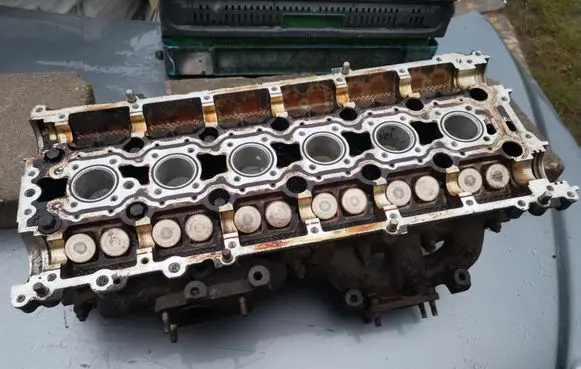 Volvo S80 Engine head 1001818004