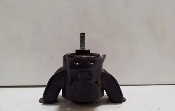 KIA Soul Engine mount bracket 21810B2000
