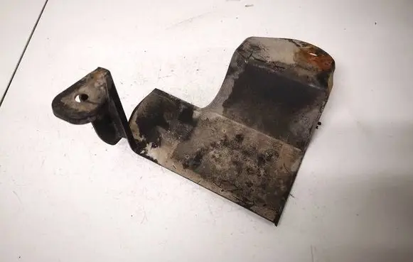Mazda 6 Engine splash shield/under tray GS1D56L11