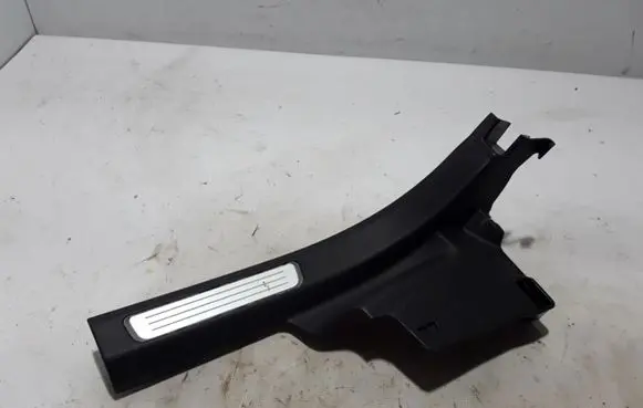 Volvo S90, V90 Rear sill trim cover 31377619