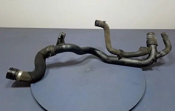 Audi Q5 SQ5 Engine coolant pipe/hose 03L121071B