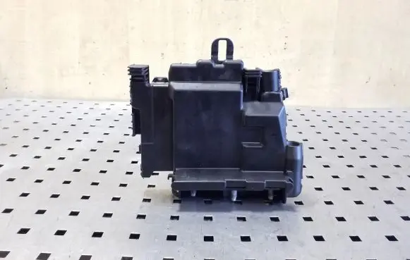 Volvo XC70 Fuse module 30659092 30659093