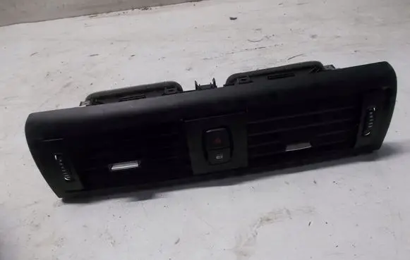 BMW 1 F20 F21 Dash center air vent grill kratkii