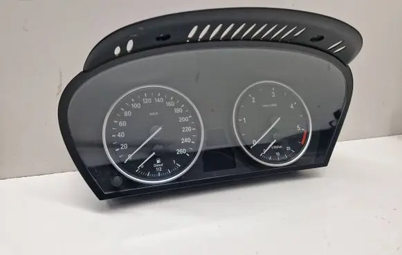 BMW 5 E60 E61 Speedometer (instrument cluster) 110080213 62119177261 640497890
