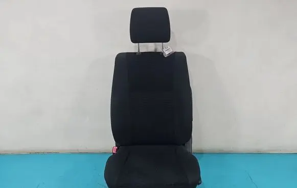Suzuki Swift I Front driver seat IMPRK1552385