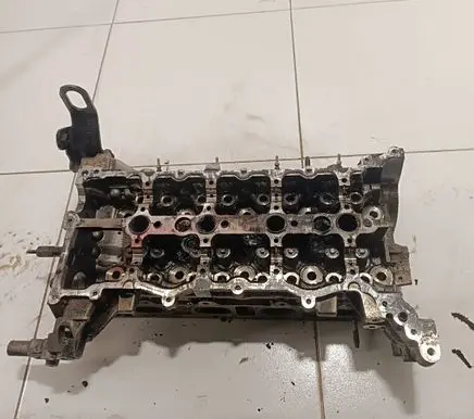 Renault Master III Engine head 110422750R