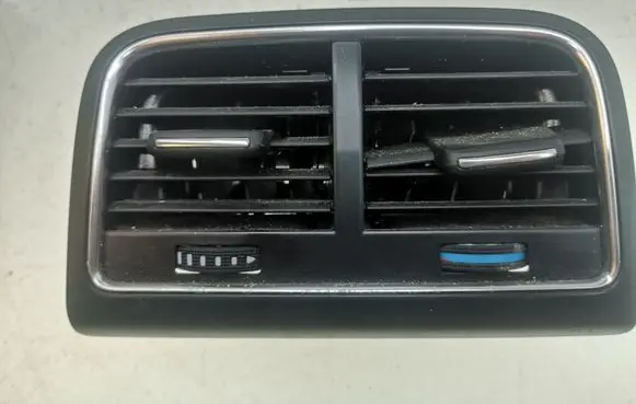 Audi A5 8T 8F Rear air vent grill 8K0819203D
