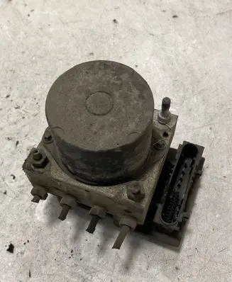 Nissan Primera ABS Pump 0265800308 8103300154
