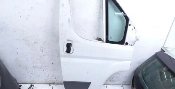 Fiat Ducato Front door