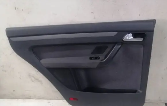 Volkswagen Touran II Coupe rear side trim panel 