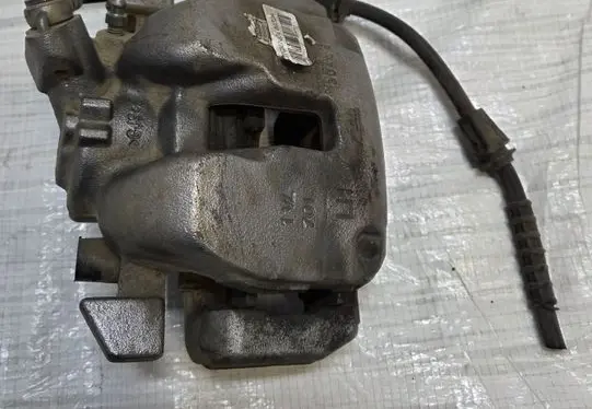 Opel Grandland X Front brake caliper 9830798880
