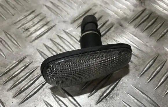 Opel Zafira A Front fender indicator light