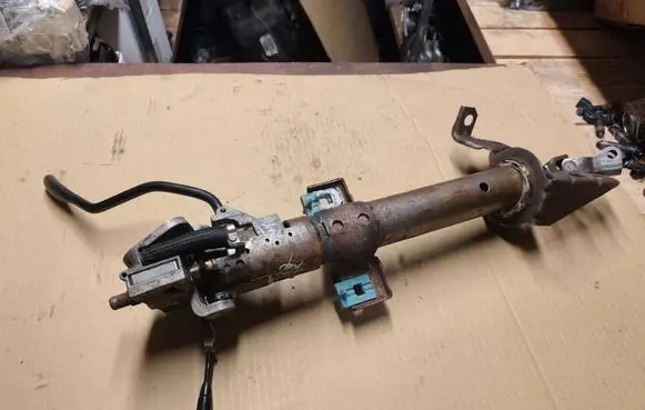 Chrysler Grand Voyager II Steering wheel axle 04680101