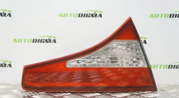 KIA Optima Tailgate rear/tail lights 924032T1
