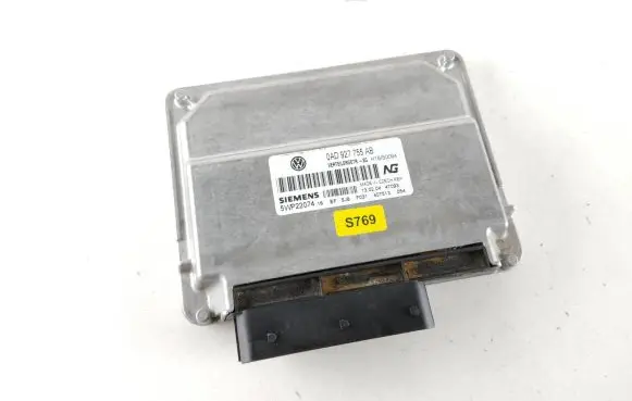 Volkswagen Touareg I Transfer box differential control unit 0AD927755AB 5WP22074 H16S0094