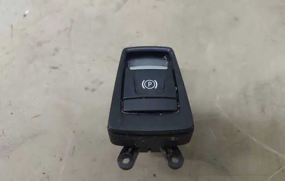 BMW 2 F45 Hand parking brake switch 9877888 3214665109