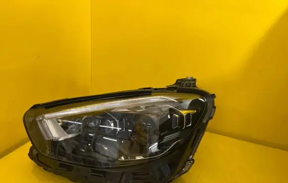 Mercedes-Benz E W213 Headlight/headlamp A2139060210
