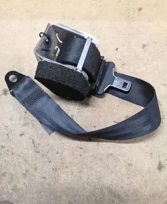 Citroen C5 Rear seatbelt 33035173 96561744XX