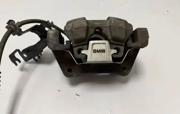 BMW 3 GT F34 Front brake caliper 6850970
