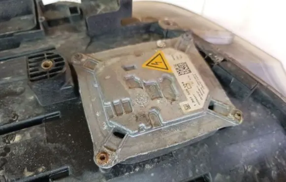 BMW X5 E70 Headlight ballast module Xenon 1307329153