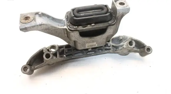 Mini One - Cooper Coupe R56 Engine mount bracket 678237401
