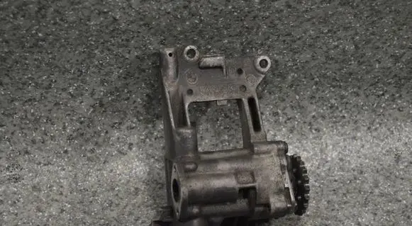 Rover 75 Oil pump 670815721