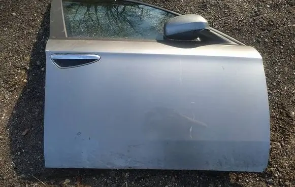 Alfa Romeo 159 Front door pilkos