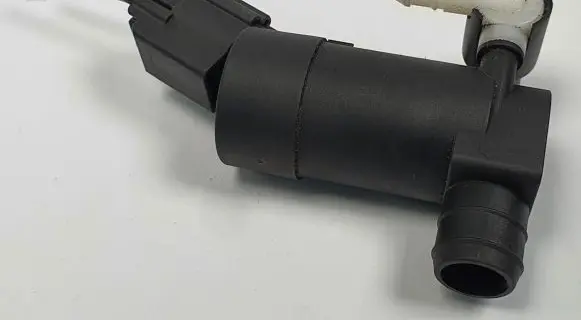 Volvo V50 Windscreen/windshield washer pump